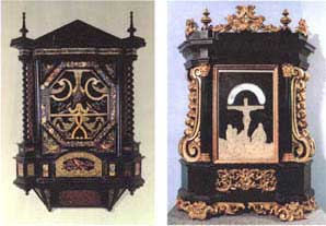 La tecnica della scagliola poilicroma ad intarsio si spinge, alla fine del XVII secolo, a decorare oggetti particolari come questo orologio in legno ebanizzato.