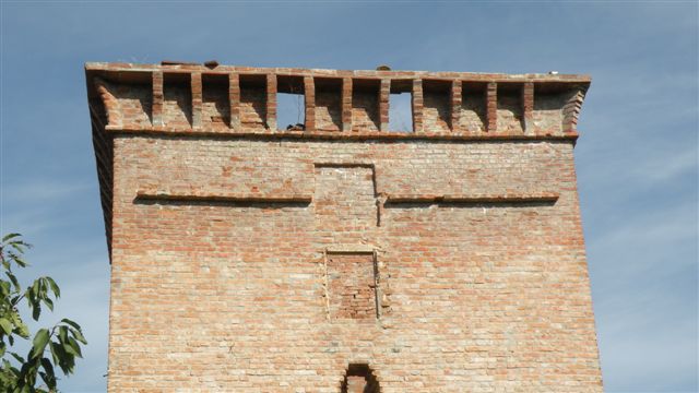 Torre daziaria Cassine (AL): particolare della sommità